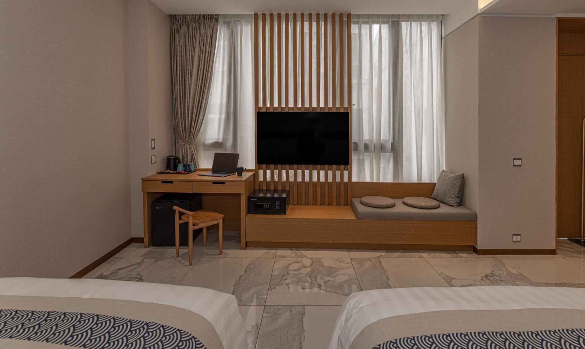 Sun Moon Lake Apollo Resort Hotel 유치 외부 사진