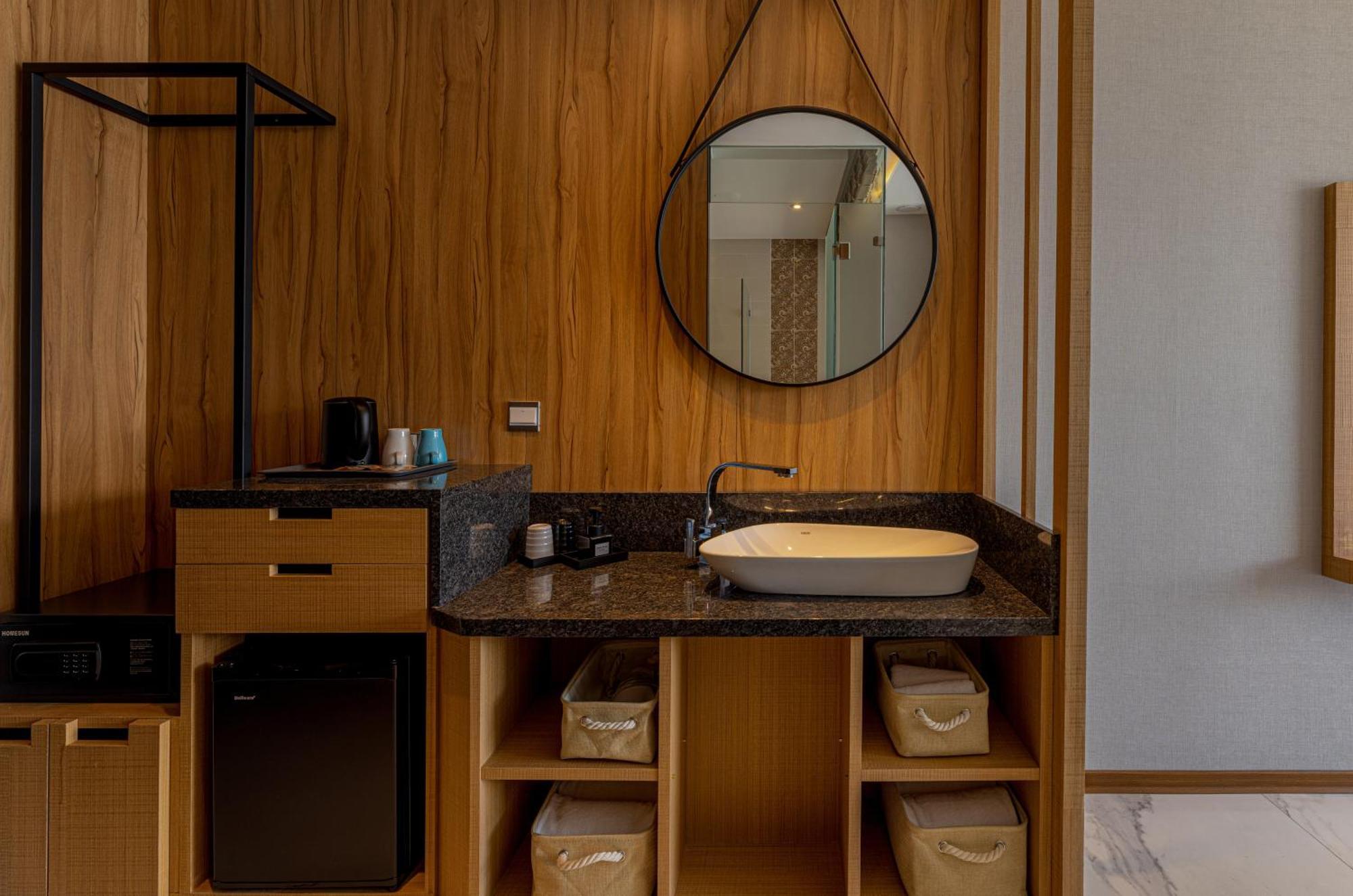 Sun Moon Lake Apollo Resort Hotel 유치 외부 사진