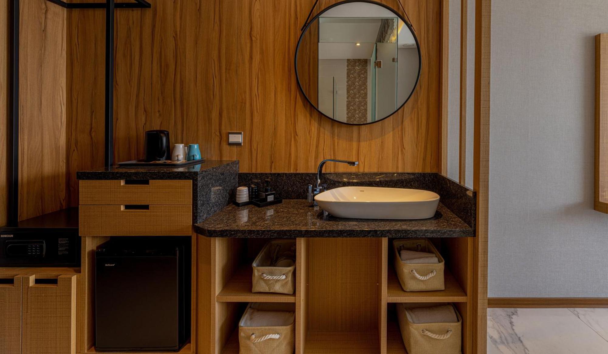 Sun Moon Lake Apollo Resort Hotel 유치 외부 사진