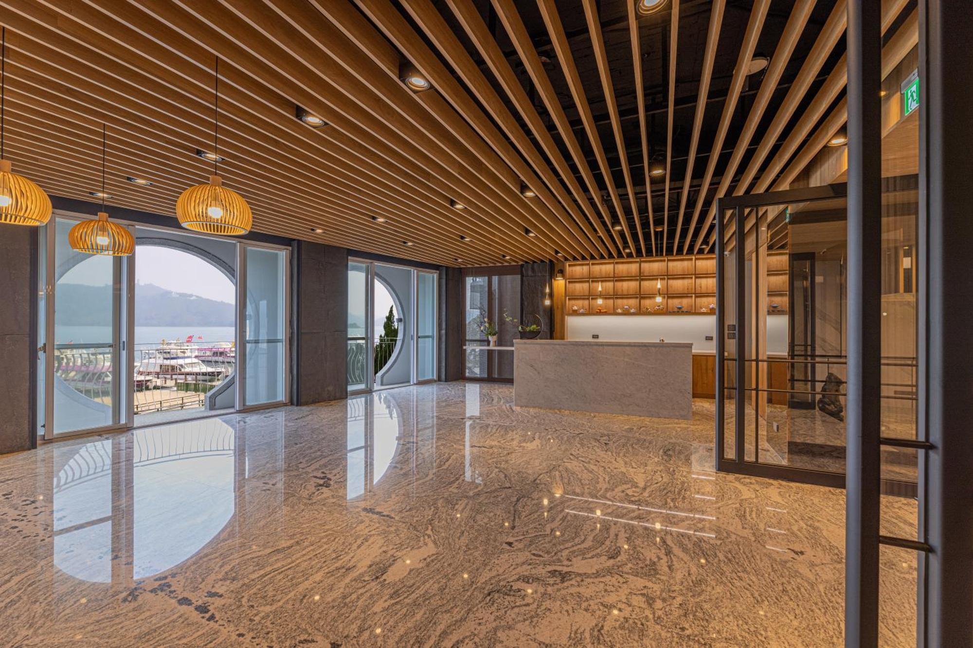 Sun Moon Lake Apollo Resort Hotel 유치 외부 사진